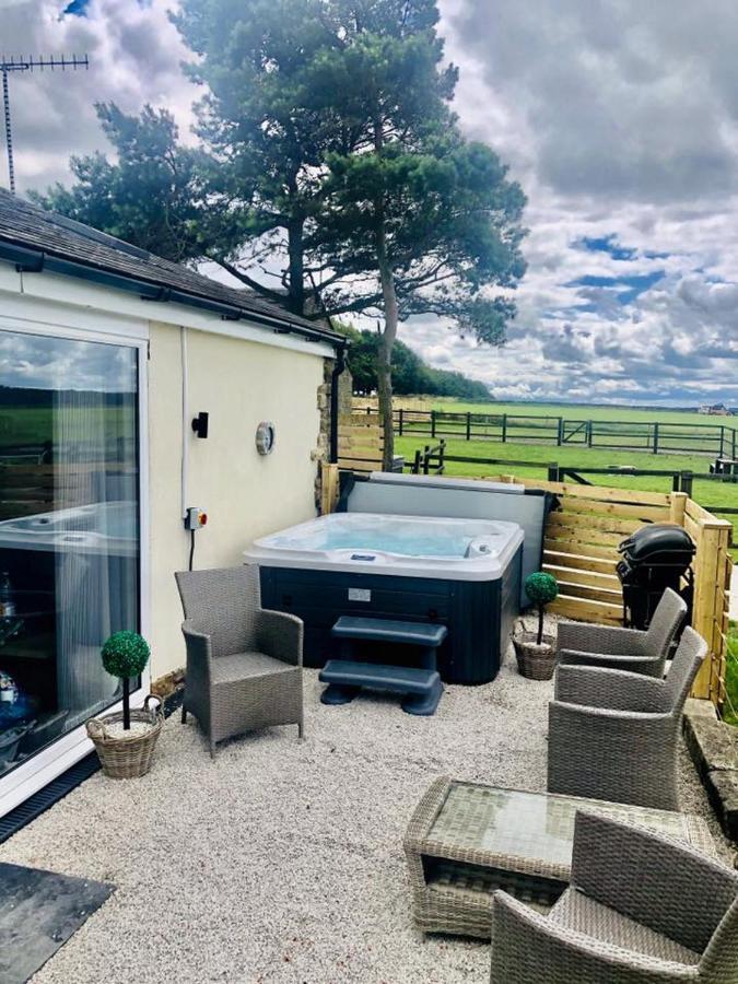 Clover Cottage Beeley Exteriör bild