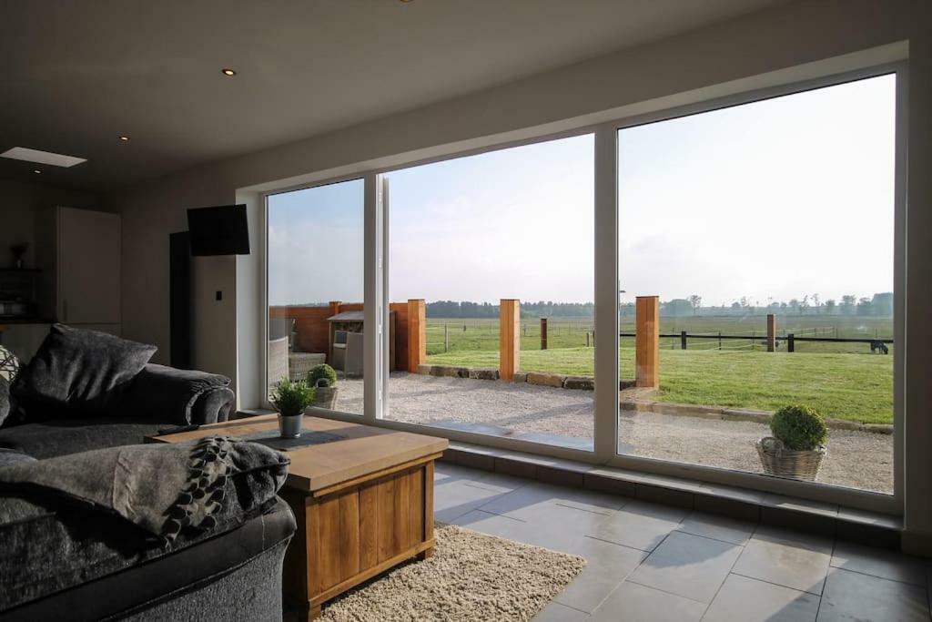 Clover Cottage Beeley Exteriör bild