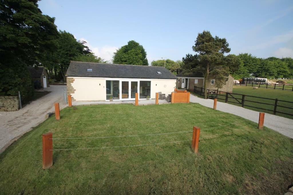 Clover Cottage Beeley Exteriör bild